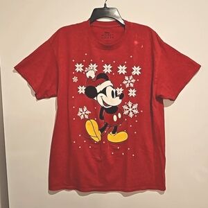 Disney Mickey Mouse Christmas-themed holiday graphic tee red Lg. Classic UNISEX